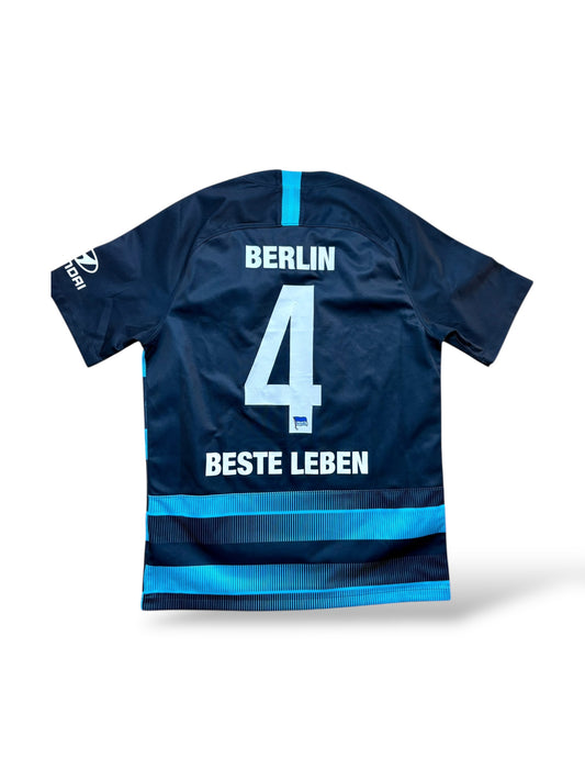 Nike Hertha BSC Berlin 2018-19 Auswärts-Trikot Gr. M Nr. 4 – Bild 2