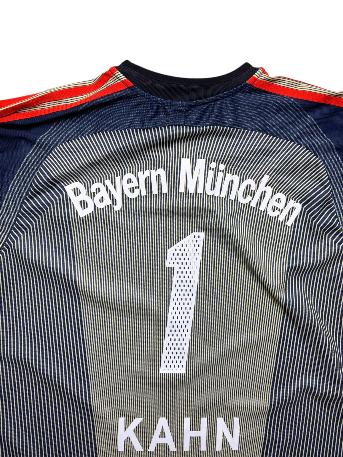FC Bayern München 2003-04 Torwarttrikot Kahn Gr. S – Bild 3