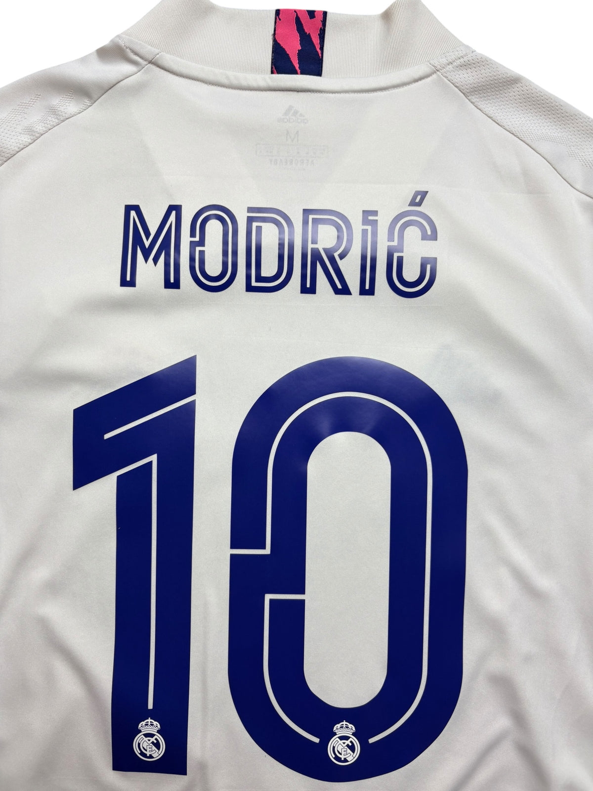 Real Madrid 2020-21 Heimtrikot Modric 10 Gr. M – Bild 3