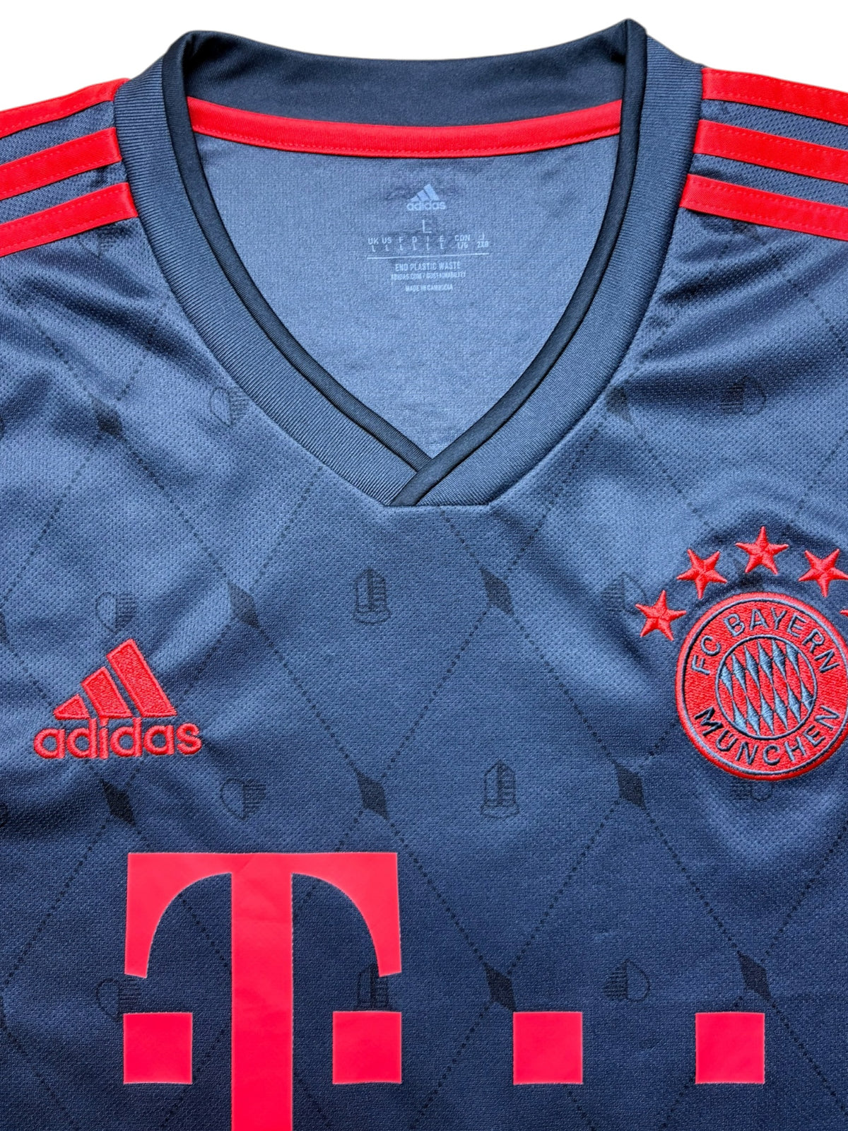 FC Bayern München 2022-23 Drittes- Trikot De Ligt Gr. L – Bild 3