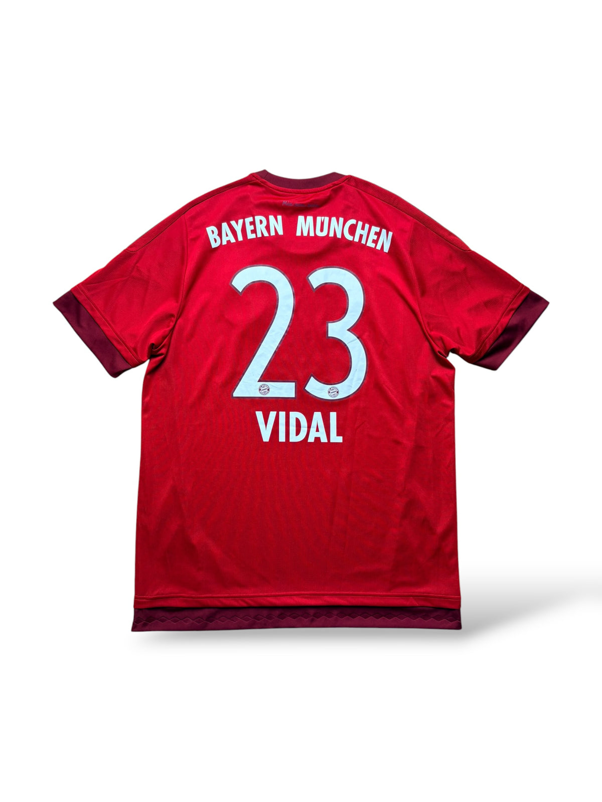 FC Bayern München 2015-16 Heimtrikot Vidal 23 Gr. L – Bild 1