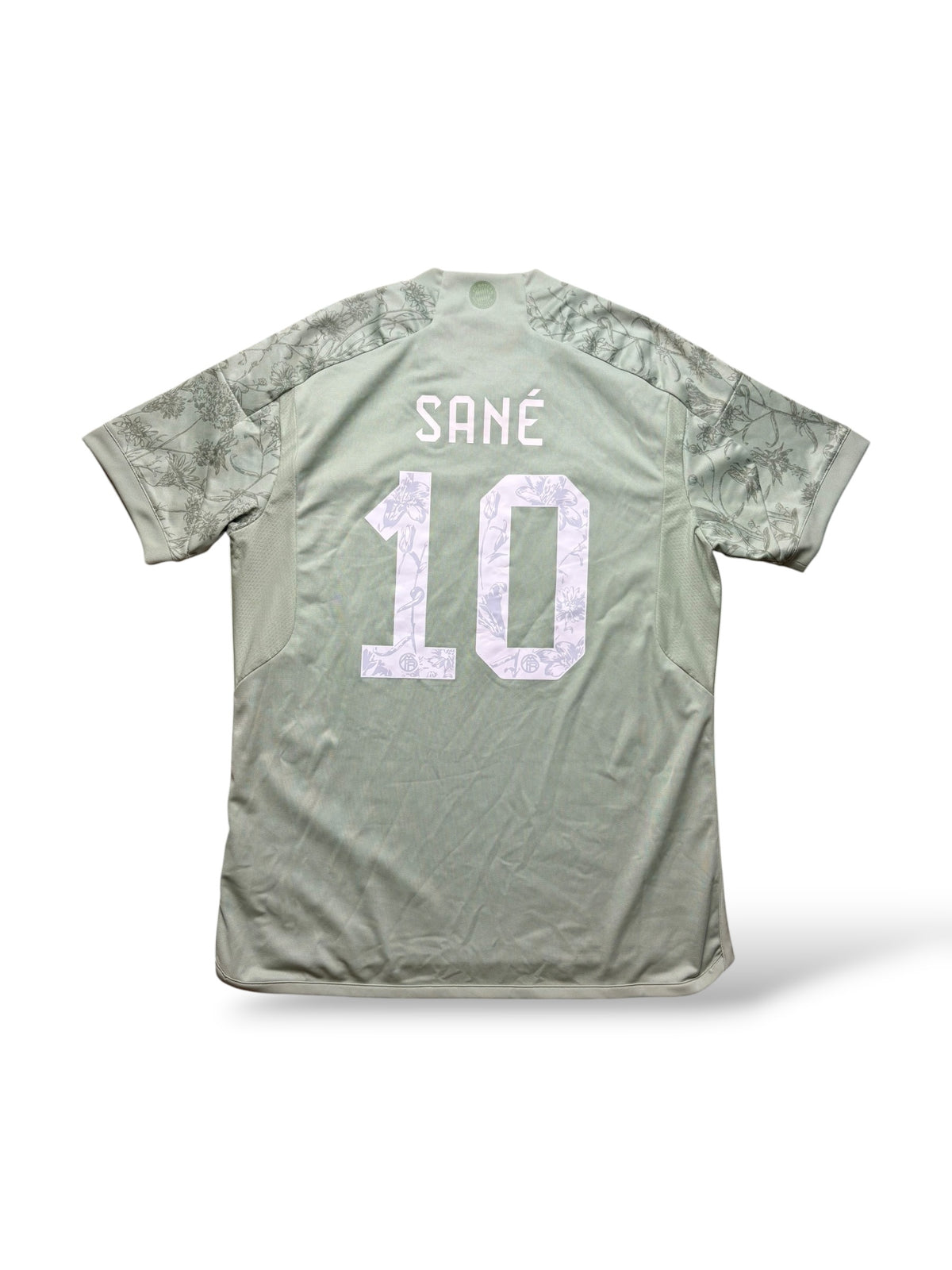 FC Bayern München 2023-24 Oktoberfest-Trikot Sane 10 Gr. L – Bild 1