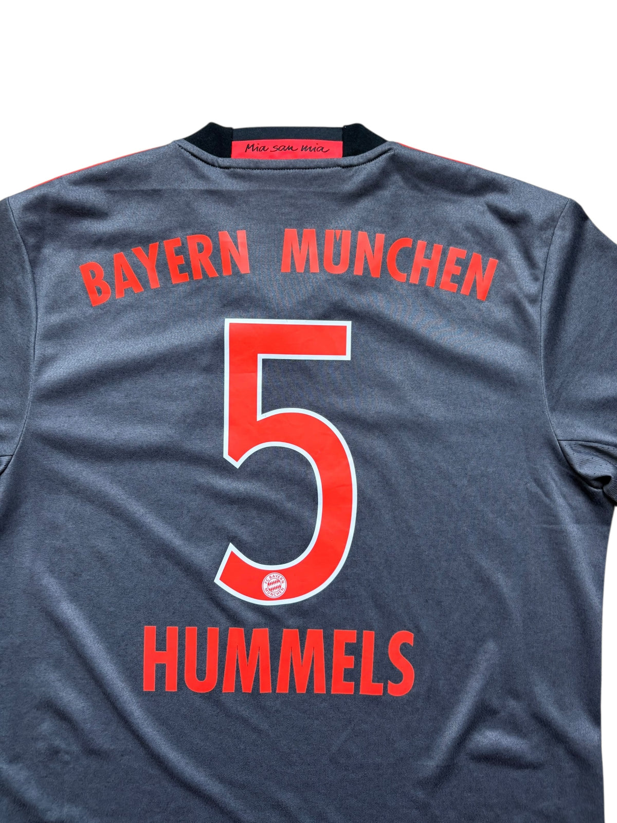 Adidas 2016-17 FC Bayern München Auswärts-Trikot Hummels 5 Gr. M – Bild 3