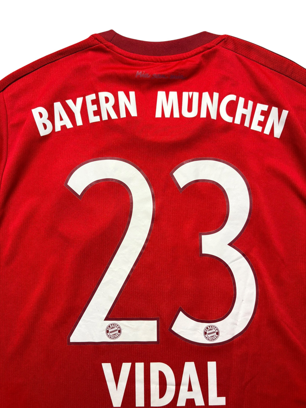 FC Bayern München 2015-16 Heimtrikot Vidal 23 Gr. L – Bild 3