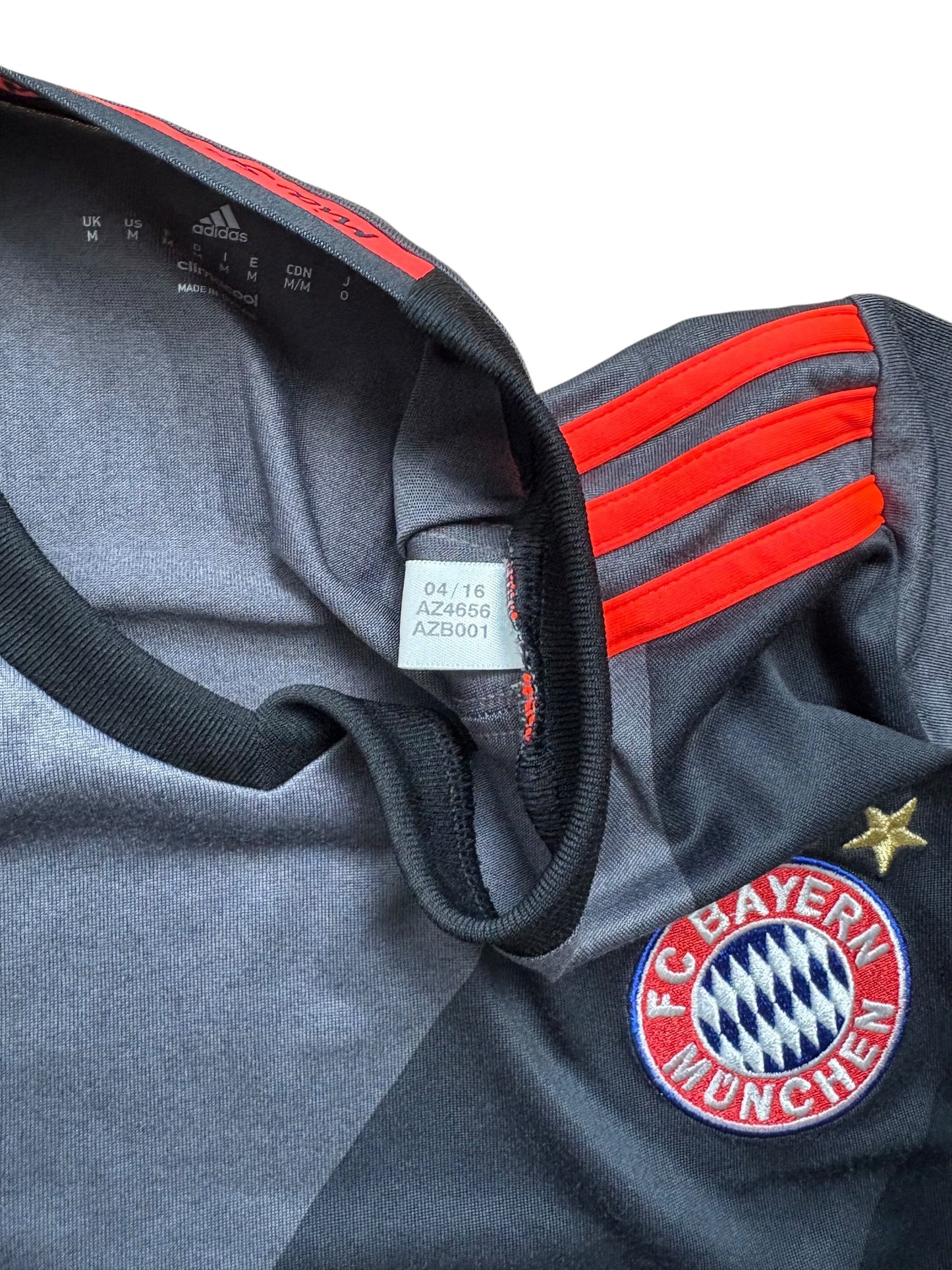 Adidas 2016-17 FC Bayern München Auswärts-Trikot Hummels 5 Gr. M