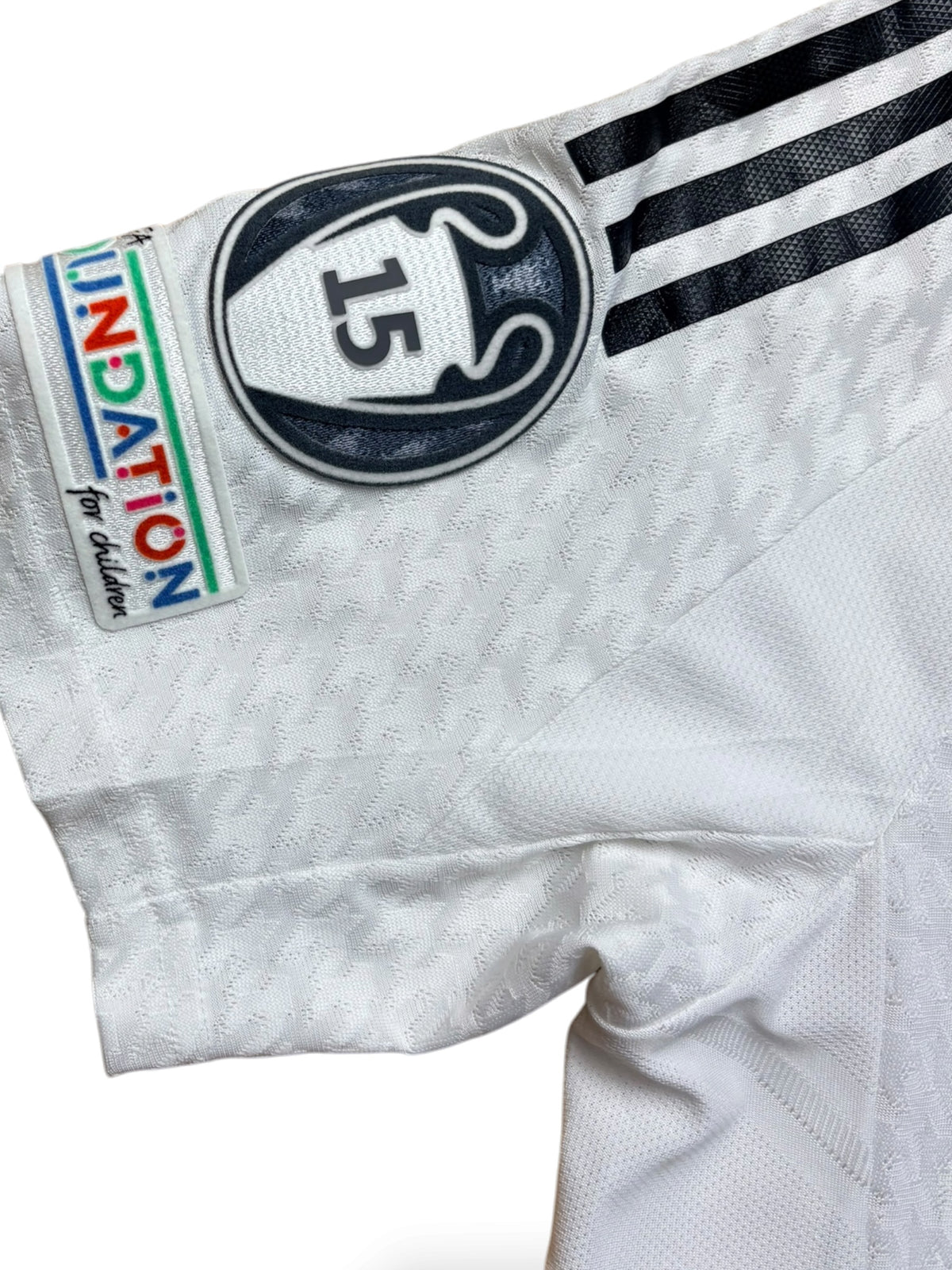 Real Madrid 2024-25 Heimtrikot Kroos 8 Spielerversion Gr. L – Bild 5